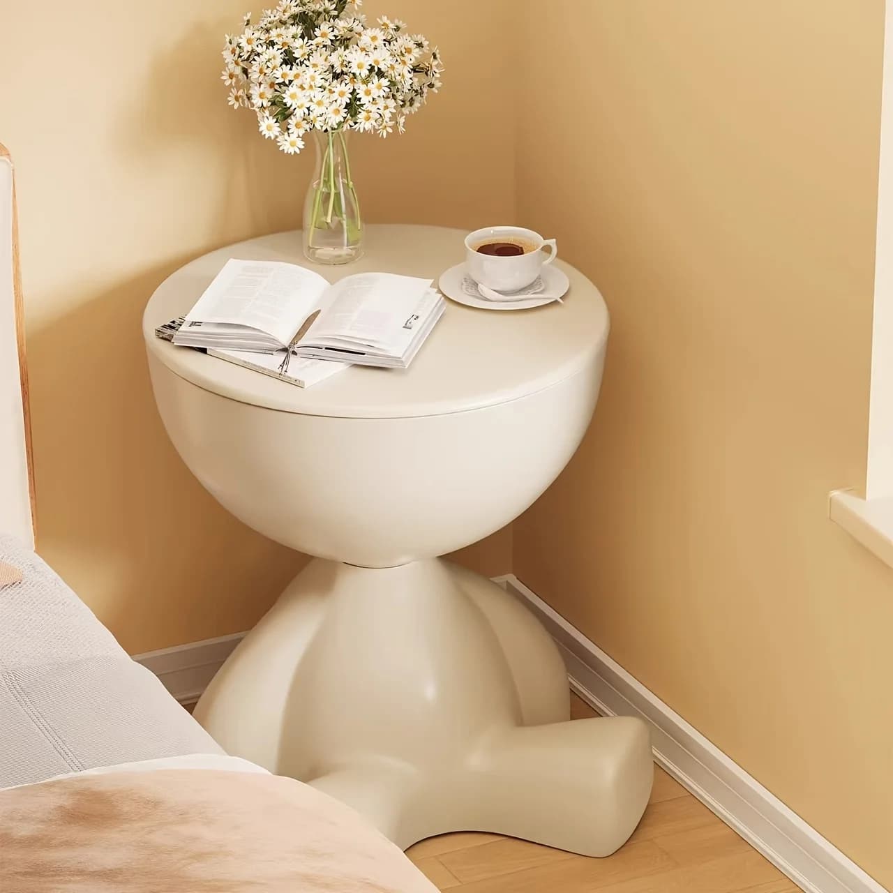 Modern Creative Bear-shaped Plastic Bedside Table Multifunctional  Nightstand Suitable for Living Room Bedroom Storage